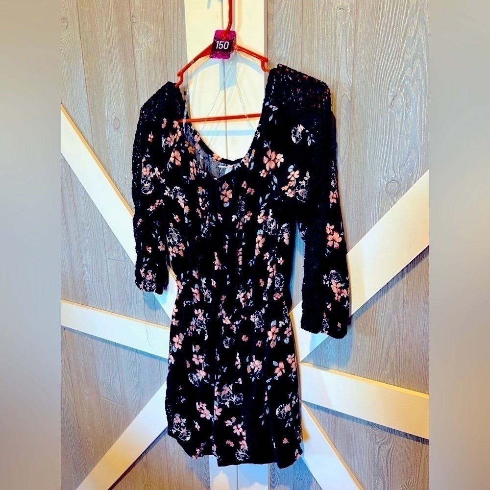 150. Floral Long Sleeve Romper with Open lace sleeves S